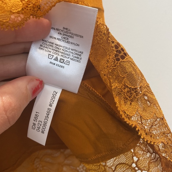 NWT Satin Lace Trim V-Neck Downtown Cami - mustard yellow - Picture 8 of 9